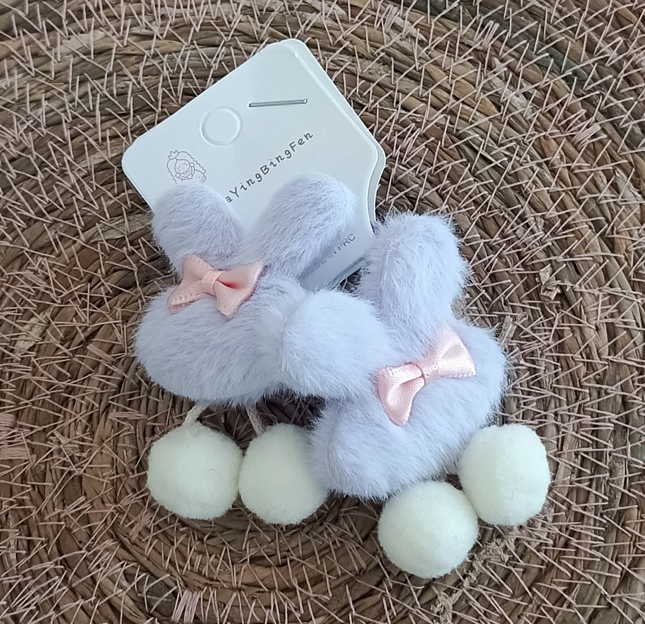 Hareketli Ponponlu Peluş Tavşan Lastik Toka (2'li Set) thumbnail