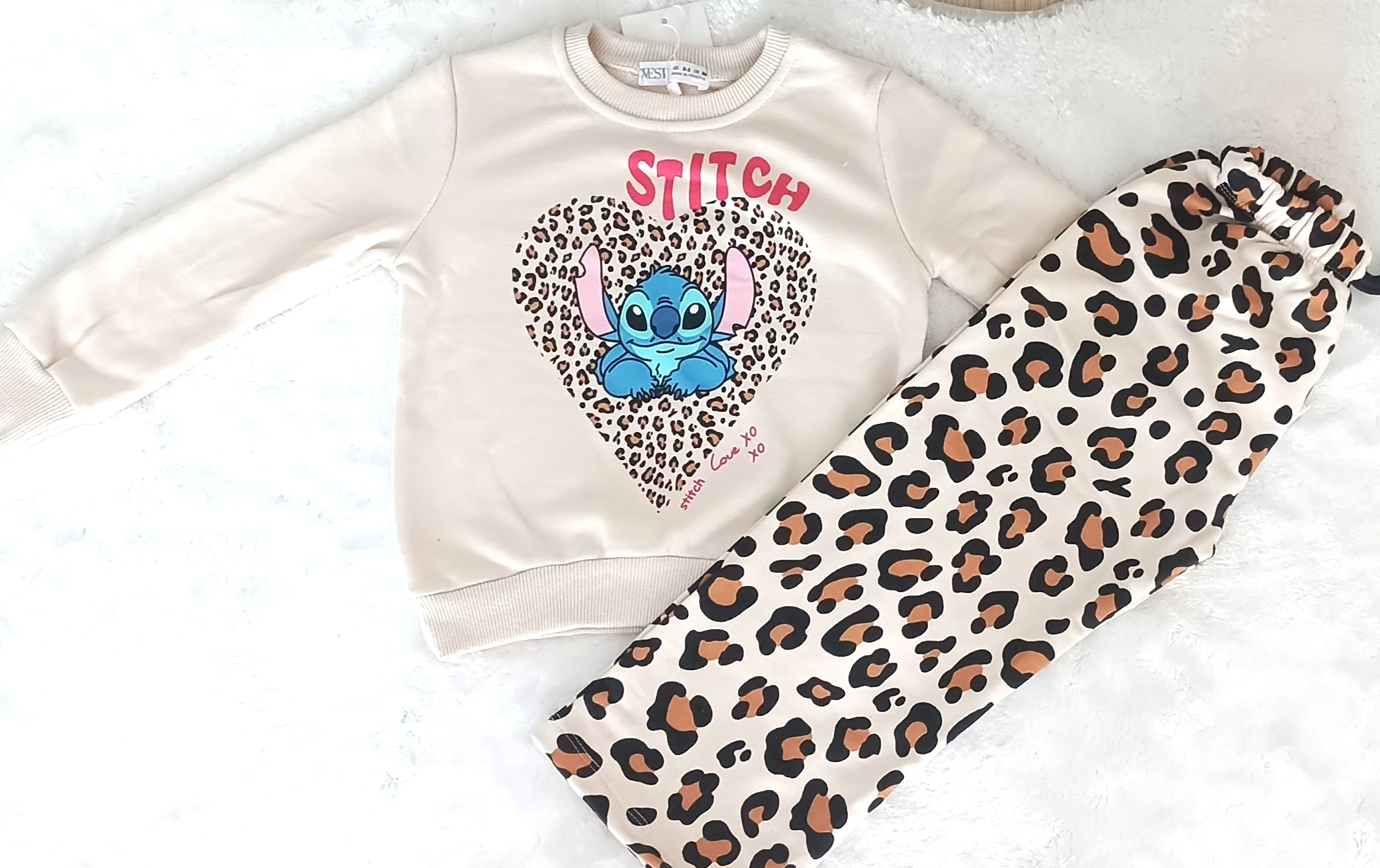Stitch Baskılı & Leopar Desenli Krem Kız Çocuk Eşofman Takımı